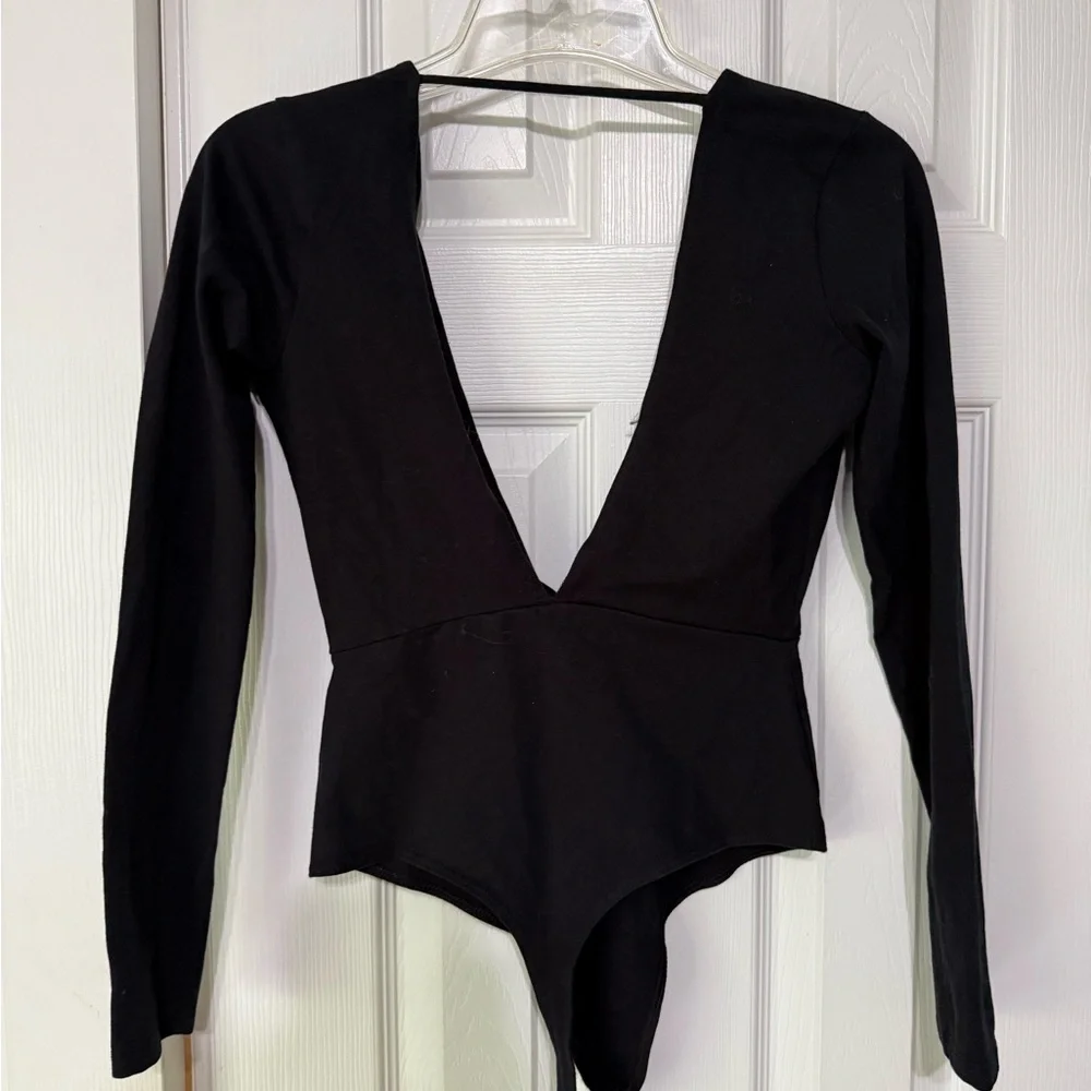 American apparel Black Deep V-Neck Bodysuit - Picture 2 of 3